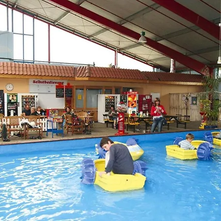 Seepark Burhave, Nyaraló *